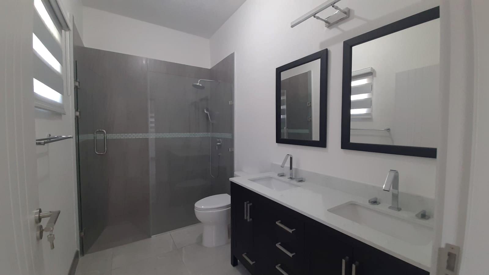 Seventeenth image of 41 Oakridge Circle Block d in Greater Portmore, St. Catherine, Jamaica - property is For Rent