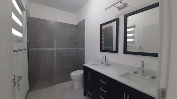 Seventeenth image of 41 Oakridge Circle Block d in Greater Portmore, St. Catherine, Jamaica - property is For Rent