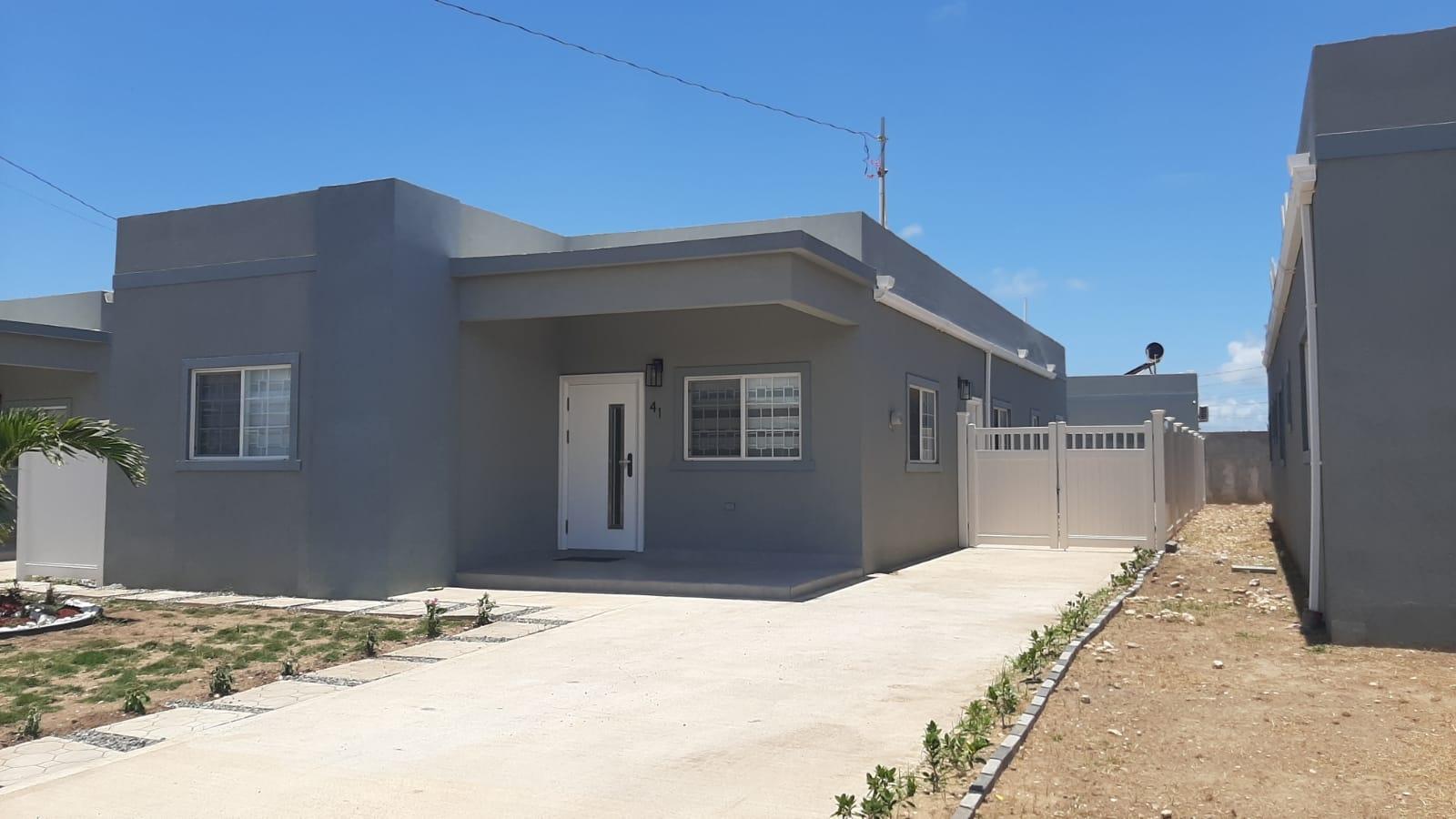 Nineteenth image of 41 Oakridge Circle Block d in Greater Portmore, St. Catherine, Jamaica - property is For Rent