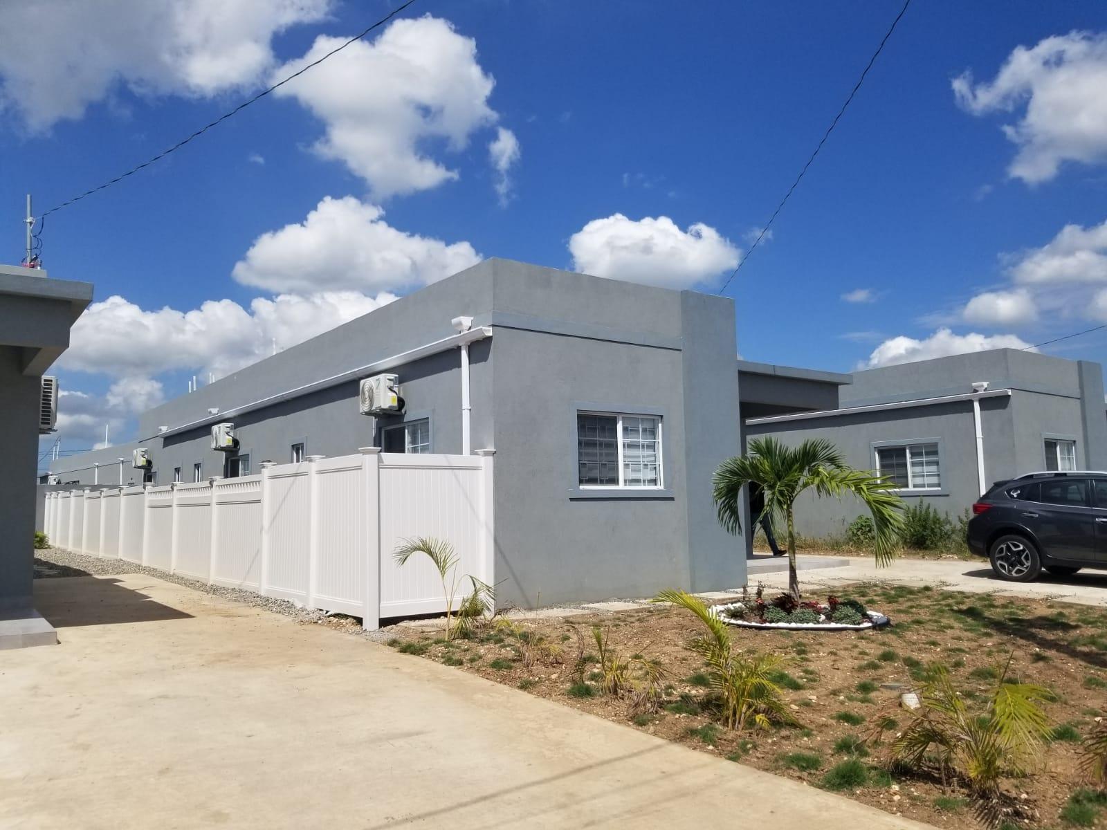 Twenty-Sixth image of 41 Oakridge Circle Block d in Greater Portmore, St. Catherine, Jamaica - property is For Rent
