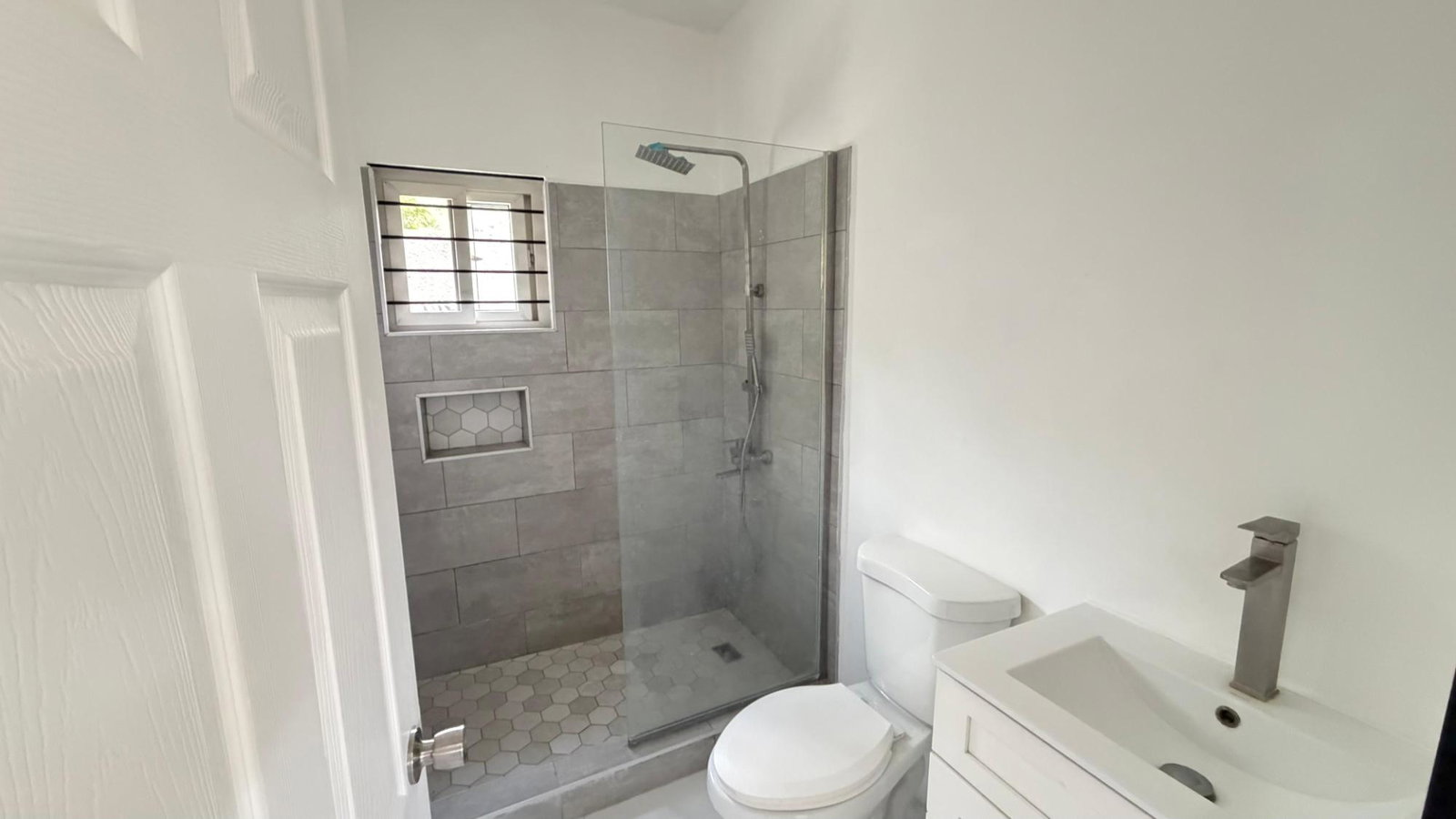 Fourteenth image of 2 5 Beatrice Cres, Patr in Kingston 20, St. Andrew, Jamaica - property is For Sale