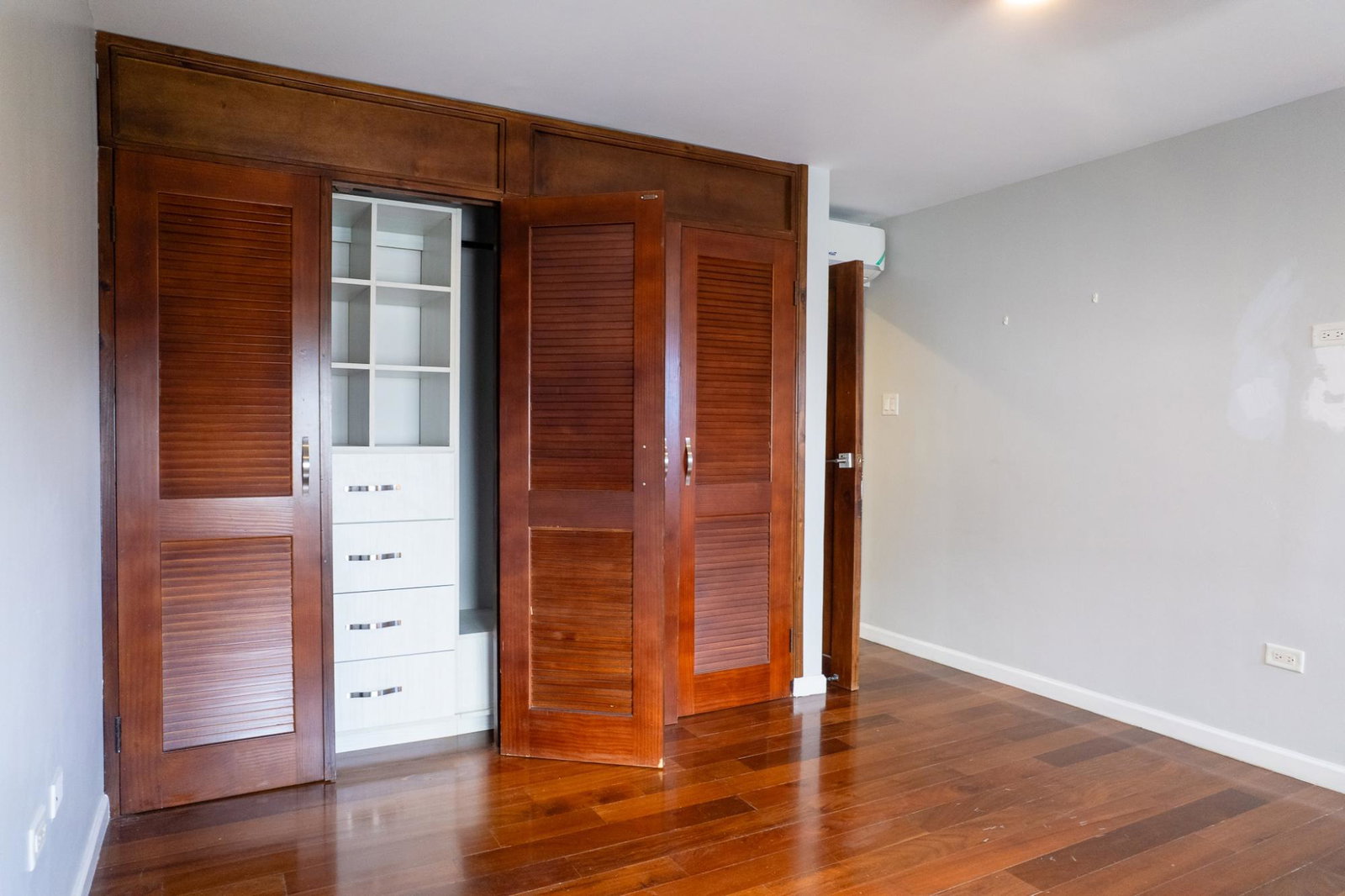 Twenty-First image of P1e-17 Kingsway Avenue in Kingston 10, St. Andrew, Jamaica - property is For Rent