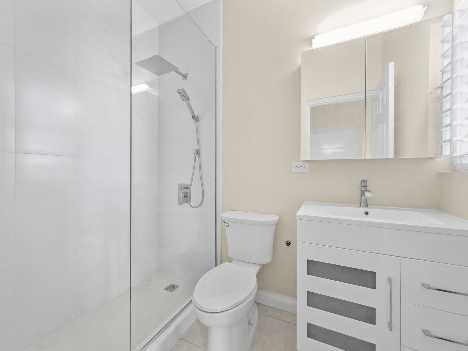 Tenth image of 16-1 Spathodia Avenue in Kingston 6, St. Andrew, Jamaica - property is For Sale