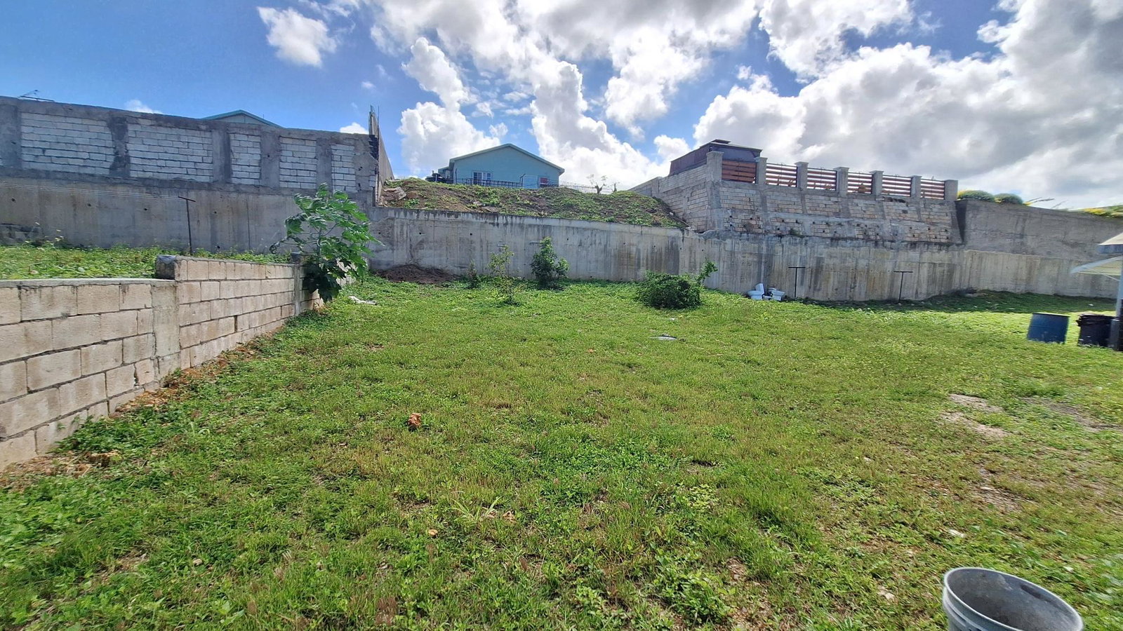 Eleventh image of 298-298 Camelot Village Phase 2 in Discovery Bay, St. Ann, Jamaica - property is For Sale
