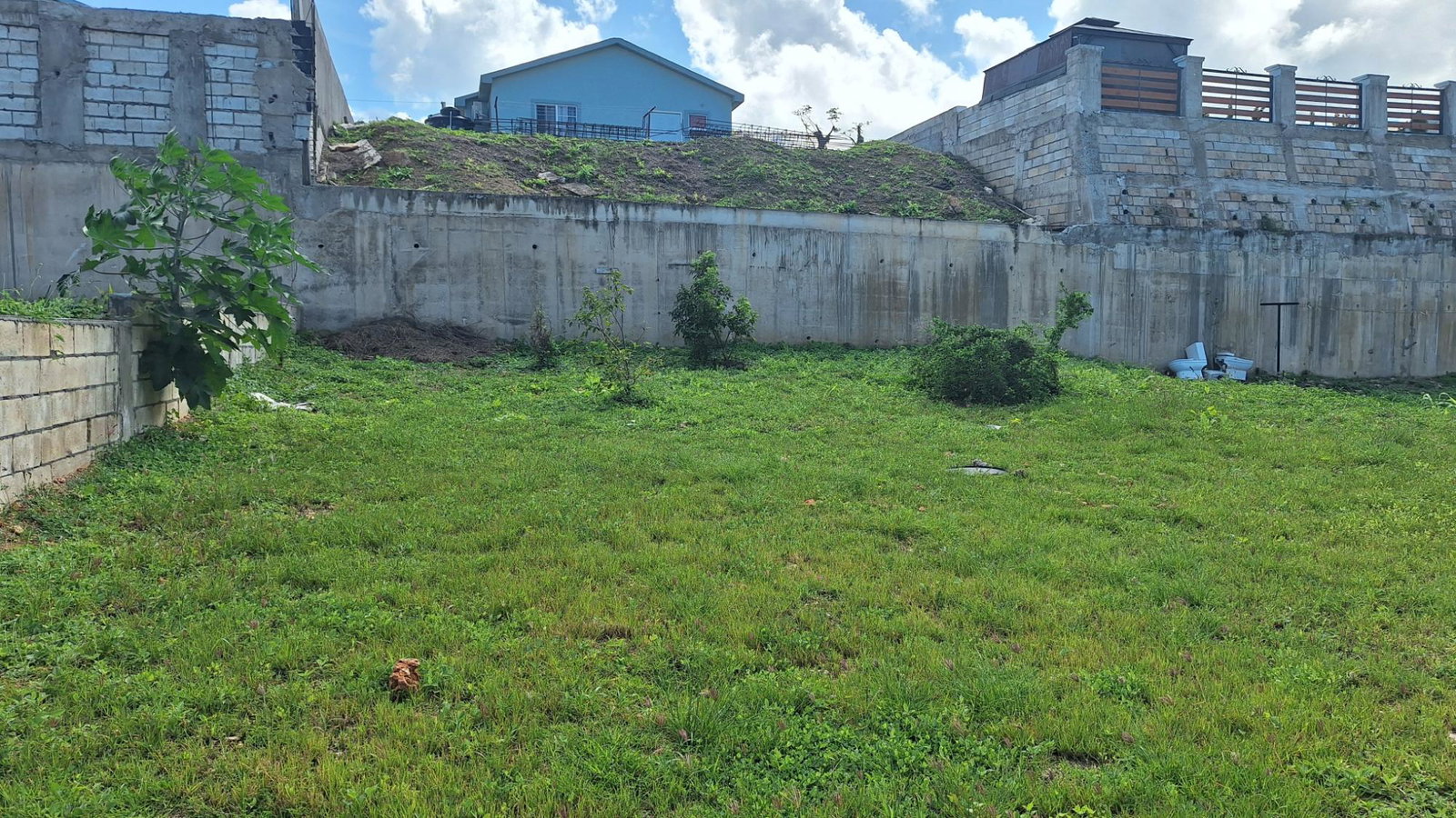 Twelfth image of 298-298 Camelot Village Phase 2 in Discovery Bay, St. Ann, Jamaica - property is For Sale