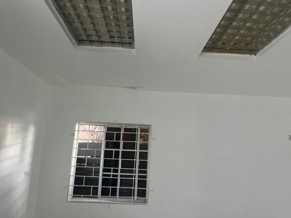 Eighth image of 19 19 Roosevelt Avenue, King in Kingston 6, St. Andrew, Jamaica - property is For Rent