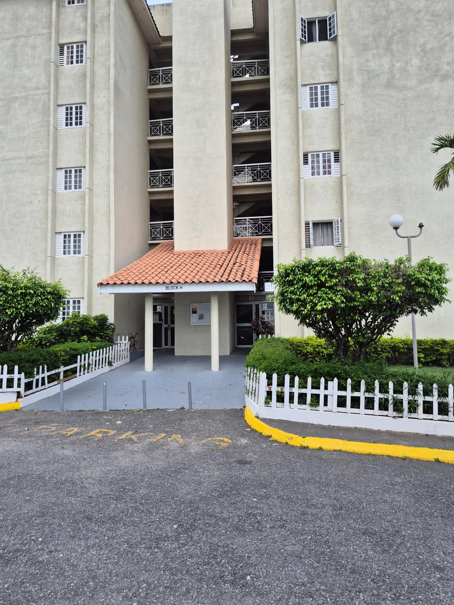 Second image of 606- 114-116 Constant Spring r in Kingston 8, St. Andrew, Jamaica - property is For Rent