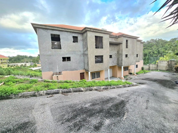 Seventeenth image of 35 Hopeton Meadows in Mandeville, Manchester, Jamaica - property is For Sale