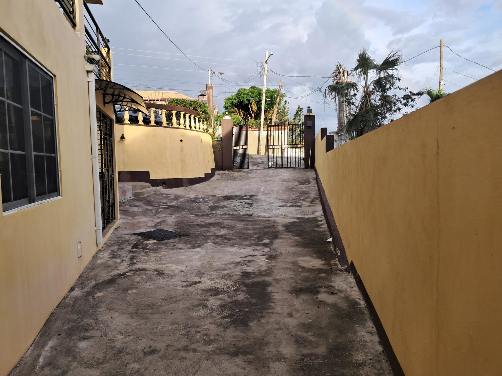 Fifteenth image of Sterling Castle Close in Red Hills, St. Andrew, Jamaica - property is For Rent