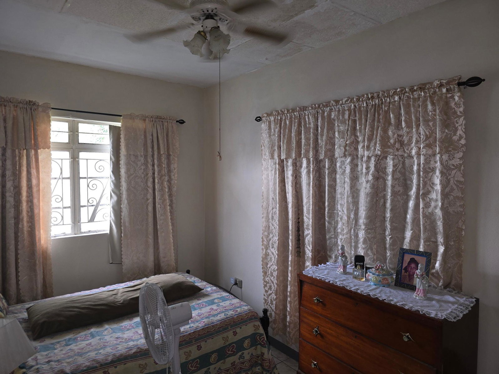 Nineteenth image of 33 Lawrence Avenue in Kingston 8, St. Andrew, Jamaica - property is For Sale