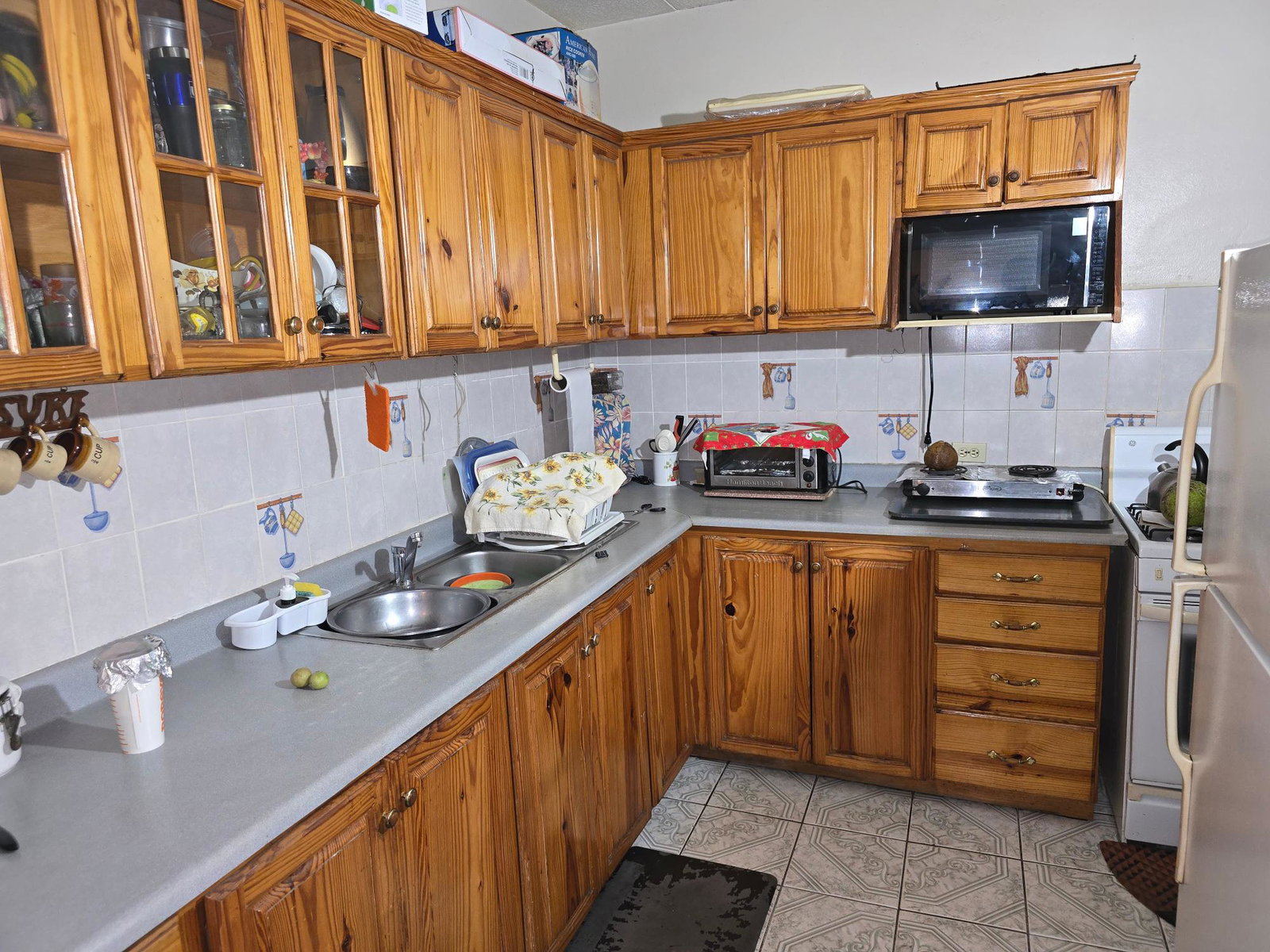 Sixth image of 33 Lawrence Avenue in Kingston 8, St. Andrew, Jamaica - property is For Sale