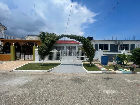 Second image of 18-44 Place 7 West Aintree in Greater Portmore, St. Catherine, Jamaica - property is For Rent