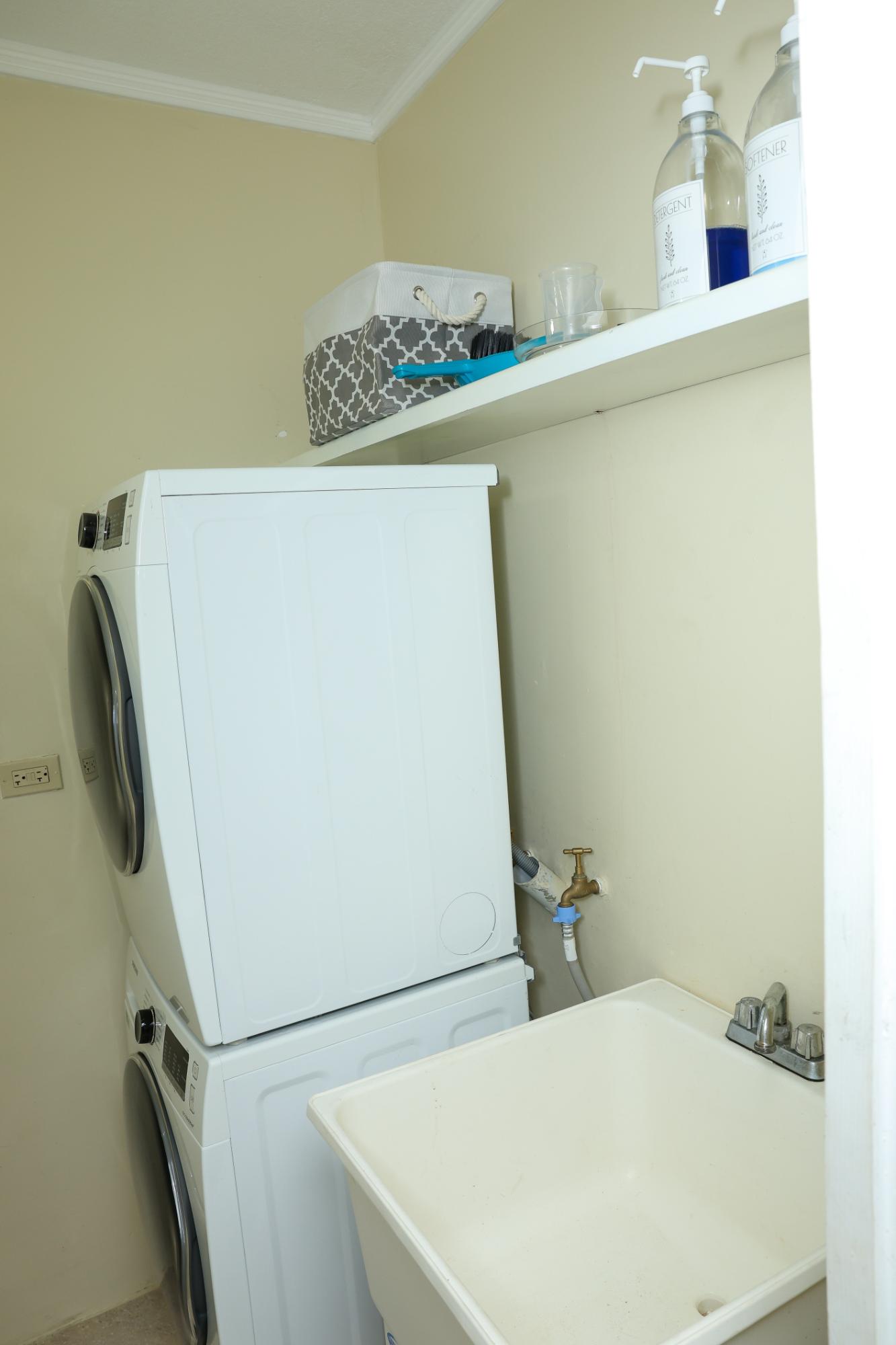 Fifth image of 30- Harbour Head, Seascape de in Kingston 1, Kingston, Jamaica - property is For Rent