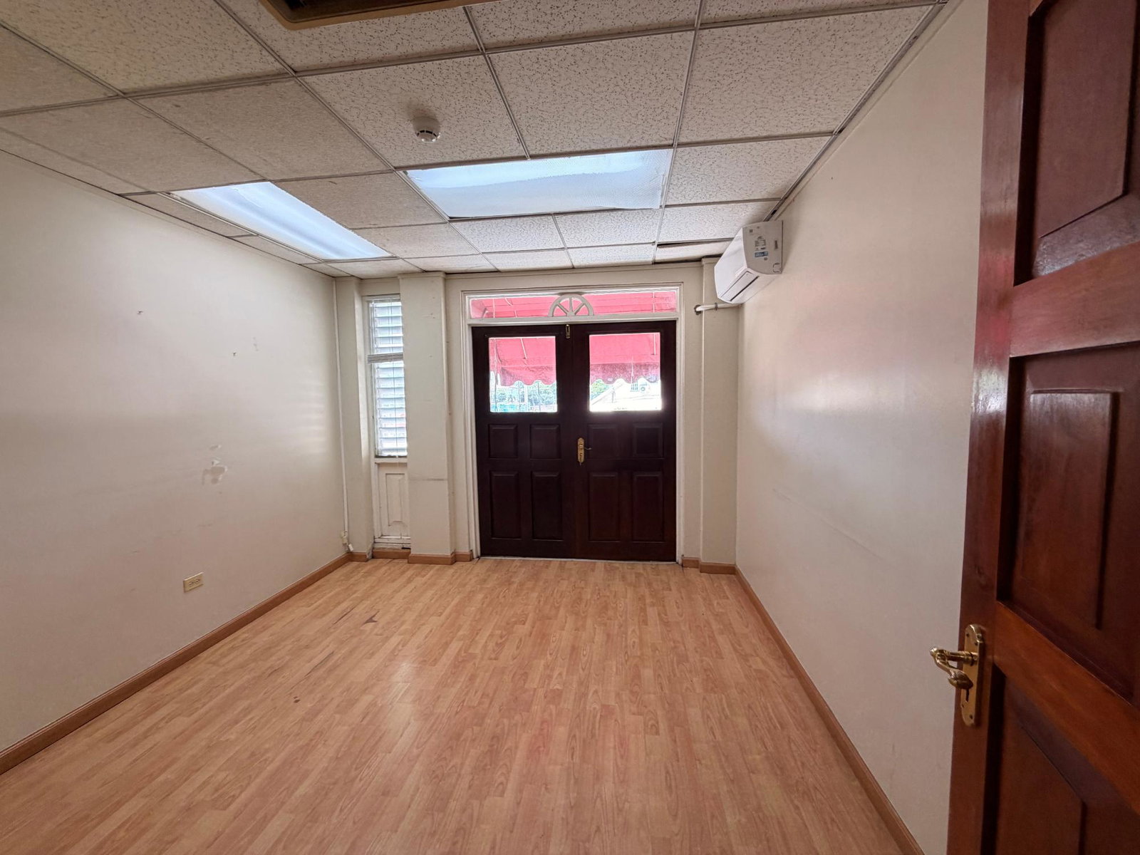 Ninth image of Bldg 3 - 17 Ruthven Road in Kingston 10, St. Andrew, Jamaica - property is For Rent