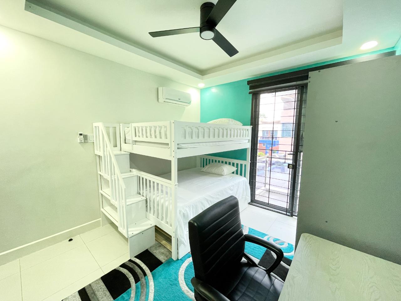 Sixteenth image of 12-27-29 Hopefield Avenue in Kingston 6, St. Andrew, Jamaica - property is For Rent