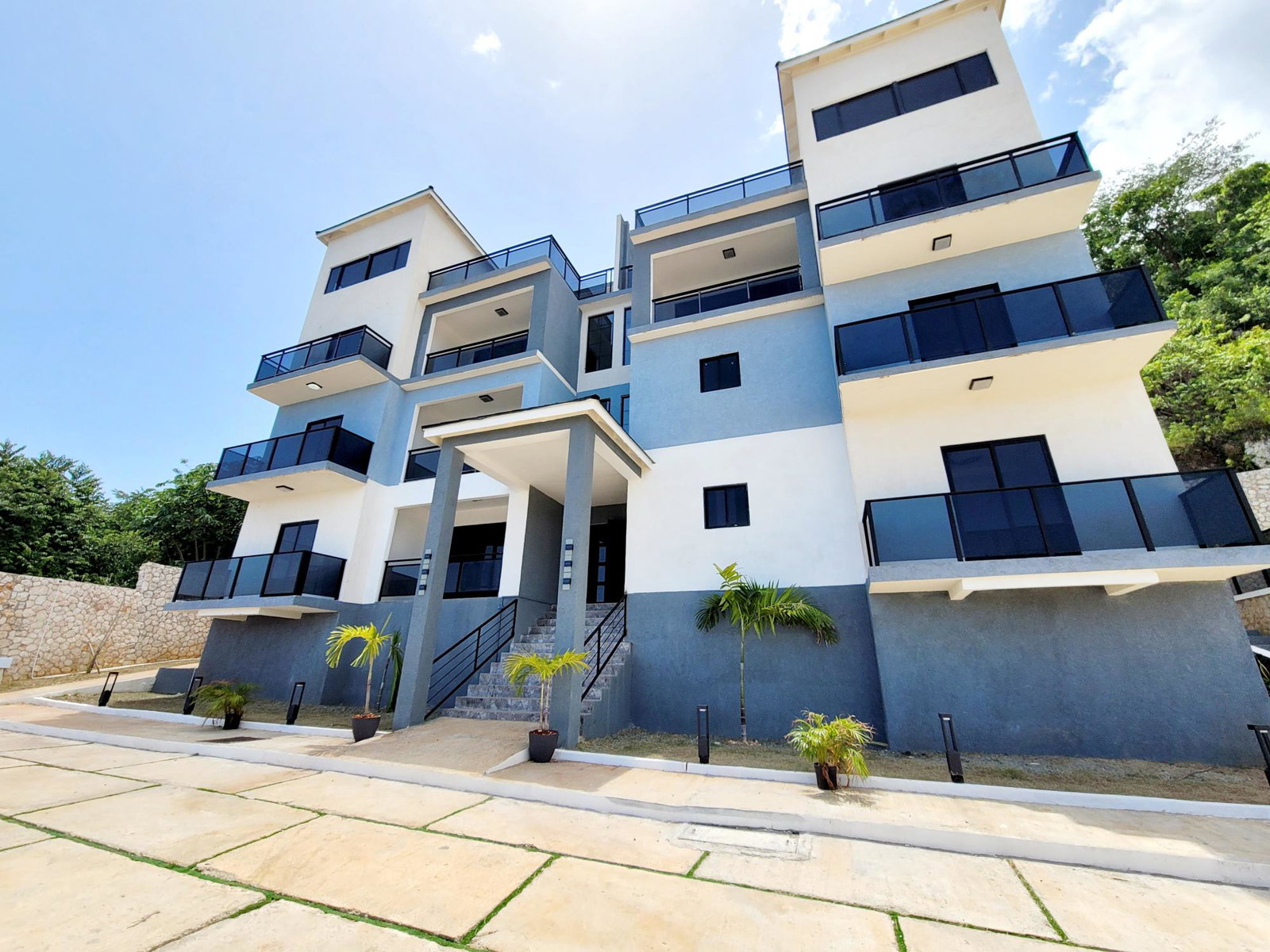 Third image of 4-20 Bellevue Drive, Smokey va in Kingston 19, St. Andrew, Jamaica - property is For Rent