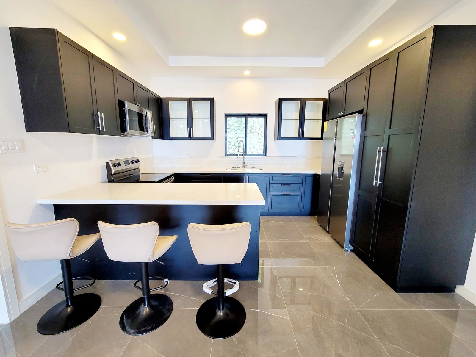 Seventh image of 4-20 Bellevue Drive, Smokey va in Kingston 19, St. Andrew, Jamaica - property is For Rent