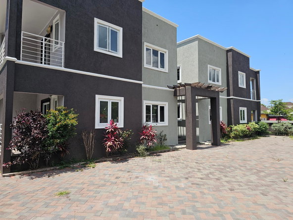 Fourth image of 7-5 Park Avenue in Kingston 19, St. Andrew, Jamaica - property is For Sale