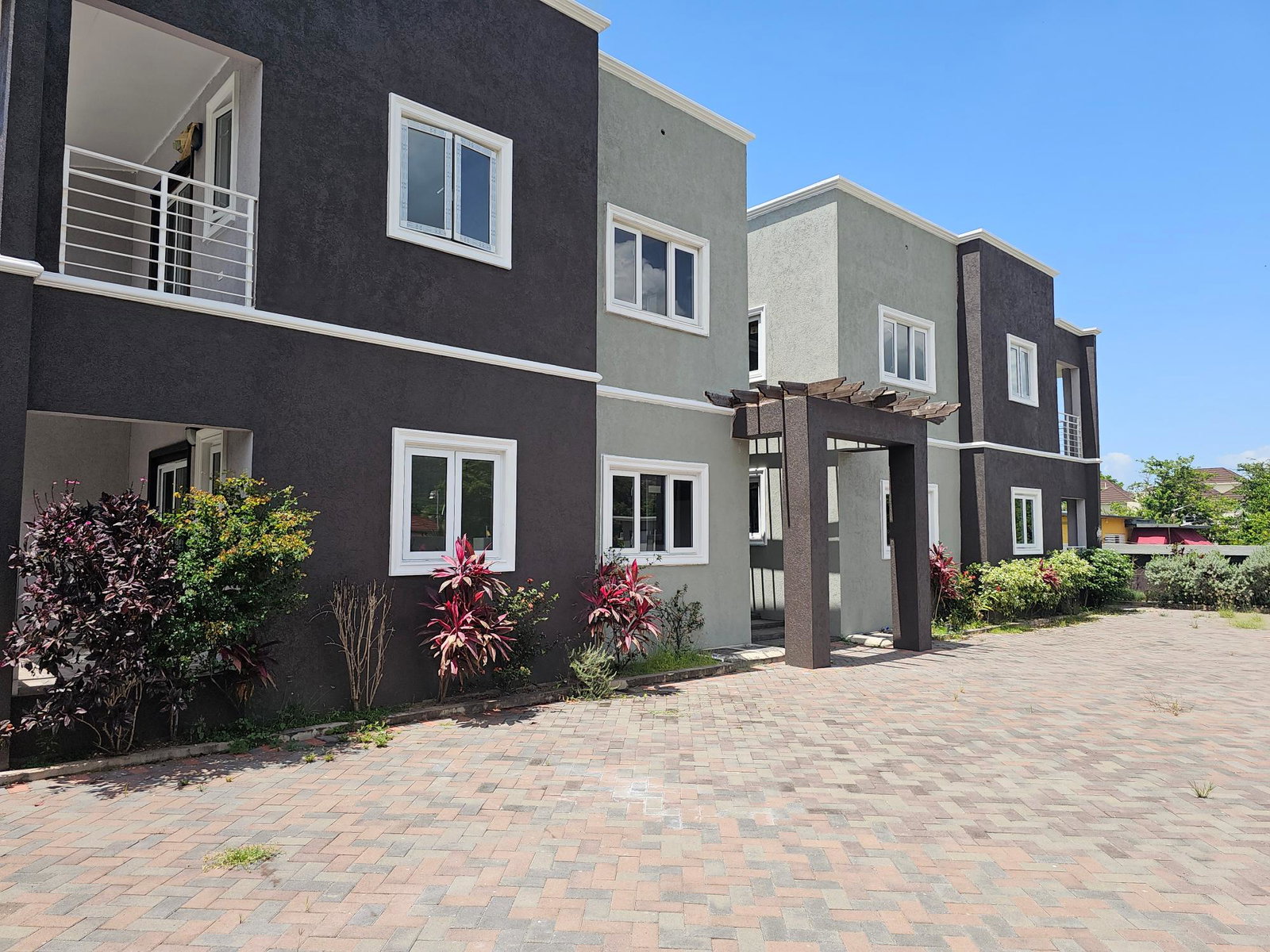 Sixth image of 7-5 Park Avenue in Kingston 19, St. Andrew, Jamaica - property is For Sale