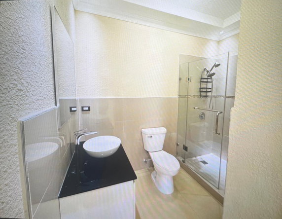 Eighteenth image of 7-9 Liguanea Ave in Kingston 6, St. Andrew, Jamaica - property is For Rent