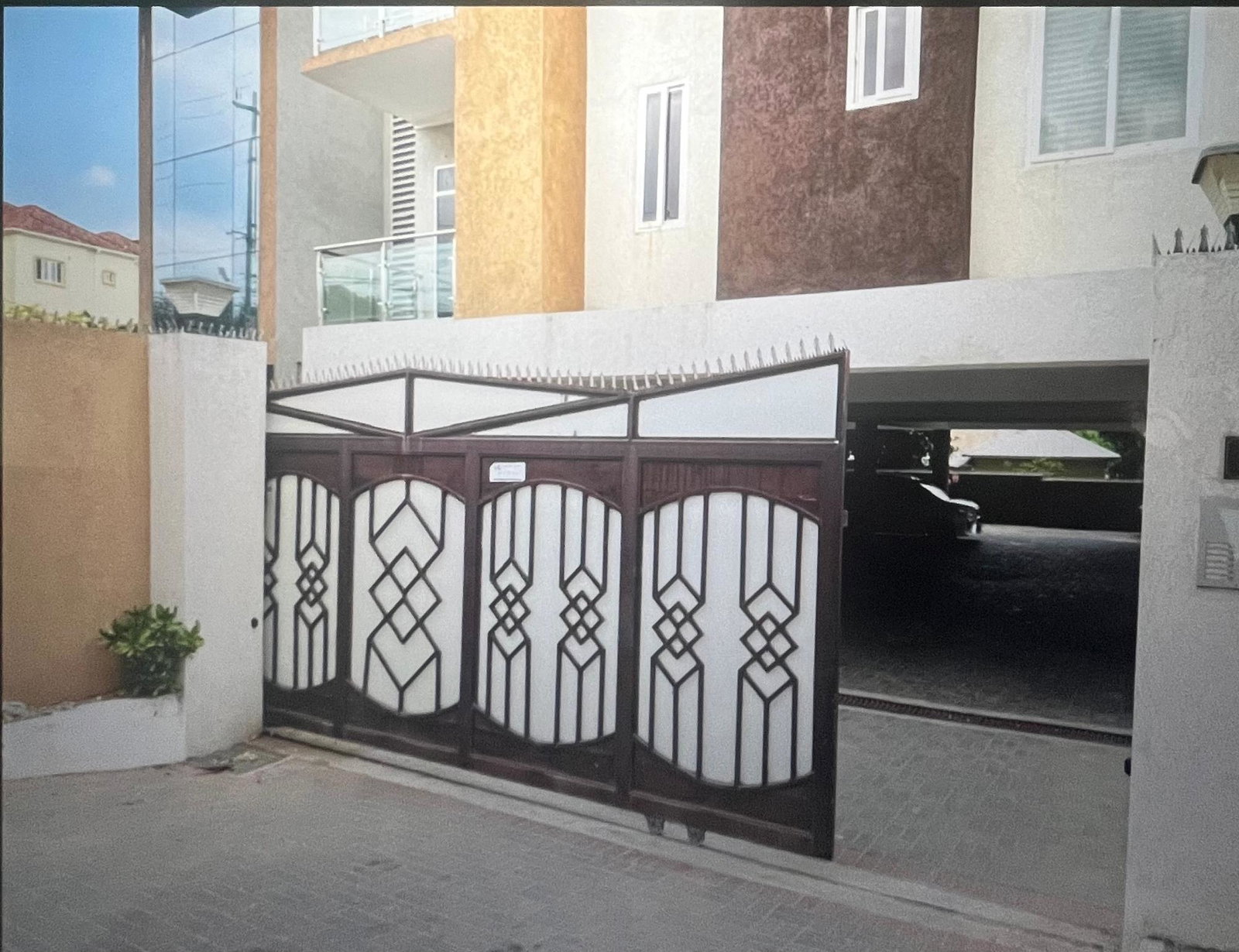 Fourth image of 7-9 Liguanea Ave in Kingston 6, St. Andrew, Jamaica - property is For Rent