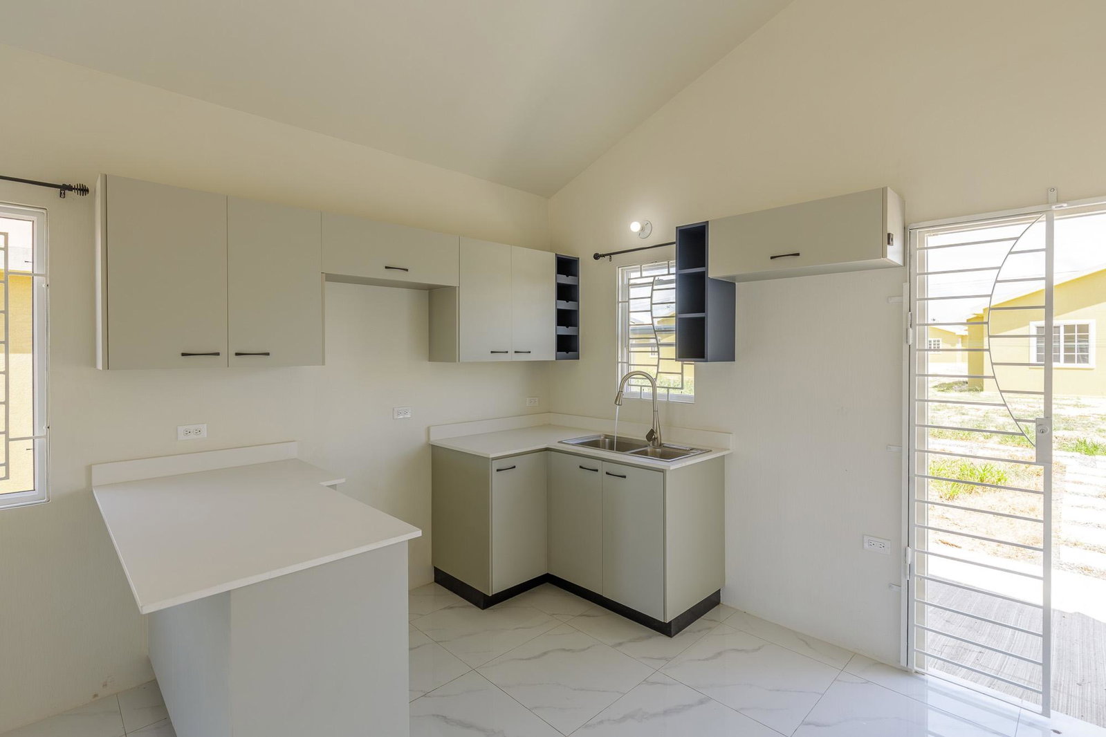 Sixteenth image of 1599-49 Cayenne Crescent, Phoenix in Phoenix Park, St. Catherine, Jamaica - property is For Rent