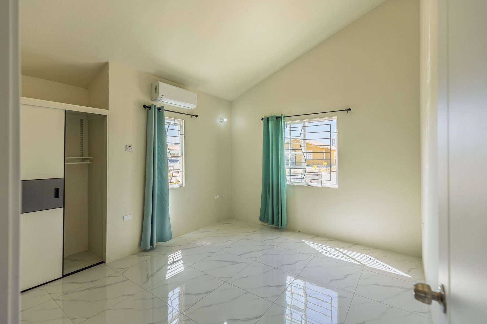 Sixth image of 1599-49 Cayenne Crescent, Phoenix in Phoenix Park, St. Catherine, Jamaica - property is For Rent