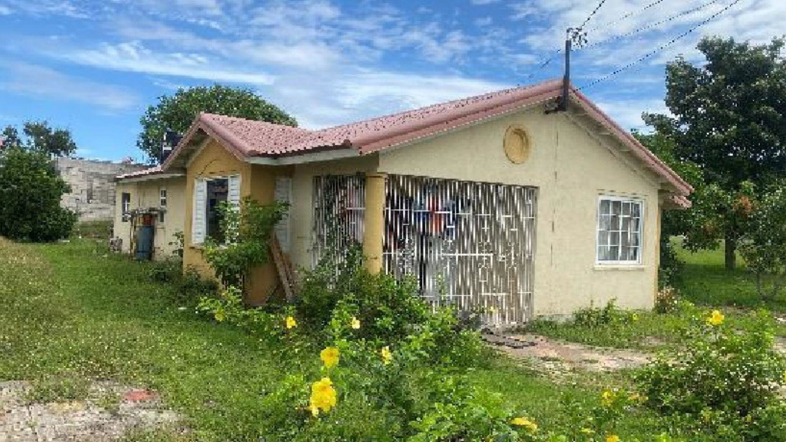 Tenth image of 75- Trudeau Close, Presidenti in PRESIDENTIAL ESTATE, St. Catherine, Jamaica - property is For Sale
