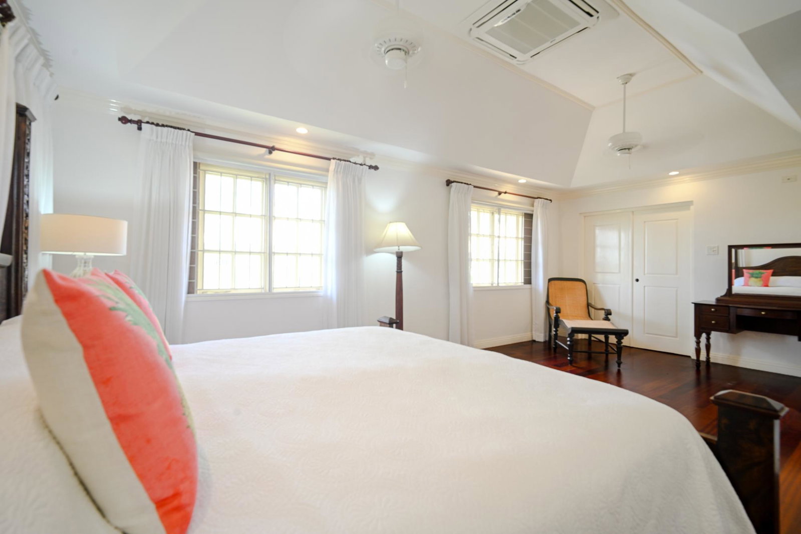 Seventh image of 3 Hopefield Avenue in Kingston 6, St. Andrew, Jamaica - property is For Sale