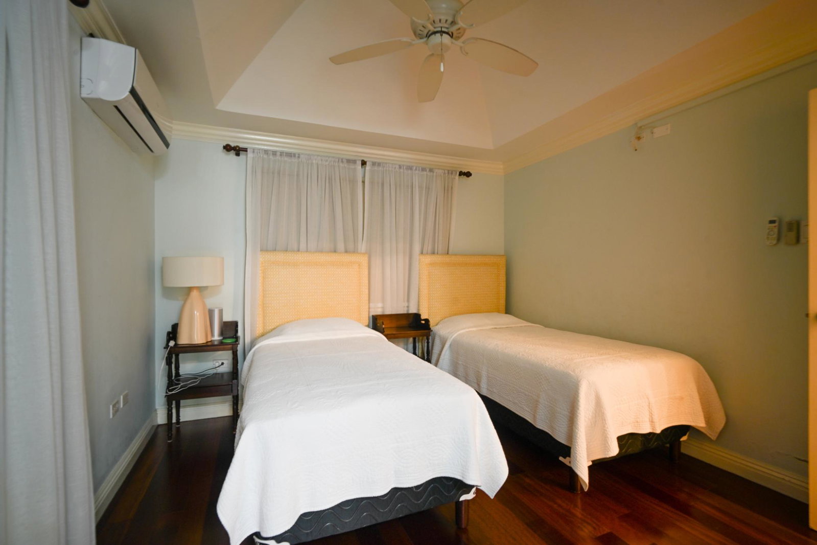 Eighth image of 3 Hopefield Avenue in Kingston 6, St. Andrew, Jamaica - property is For Sale