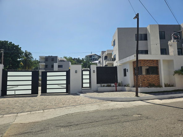 First image of 32e-3 Stillwell Road in Kingston 8, St. Andrew, Jamaica - property is For Rent
