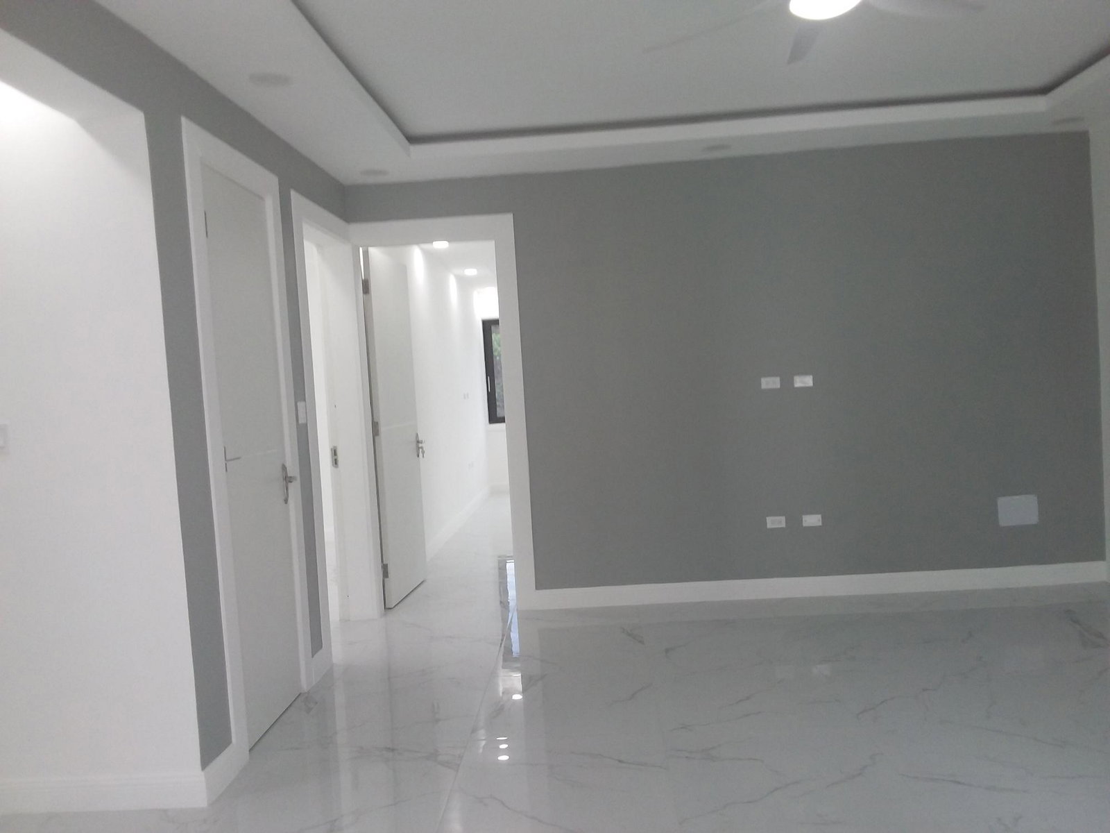Tenth image of 32e-3 Stillwell Road in Kingston 8, St. Andrew, Jamaica - property is For Rent