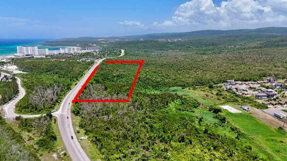 Second image of Sandy Ground, Trelawny in Falmouth, Trelawny, Jamaica - property is For Sale