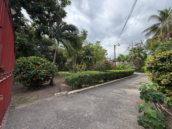 Eleventh image of 40 Trafalgar Road in Kingston 10, St. Andrew, Jamaica - property is For Sale