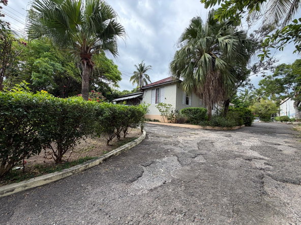 Fourteenth image of 40 Trafalgar Road in Kingston 10, St. Andrew, Jamaica - property is For Sale