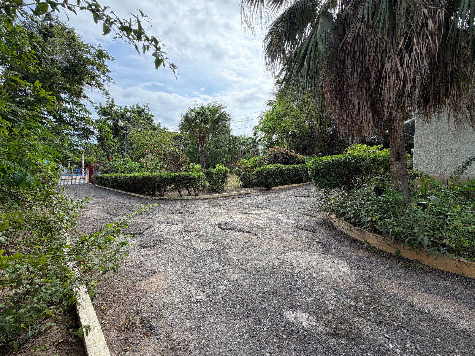 Sixteenth image of 40 Trafalgar Road in Kingston 10, St. Andrew, Jamaica - property is For Sale