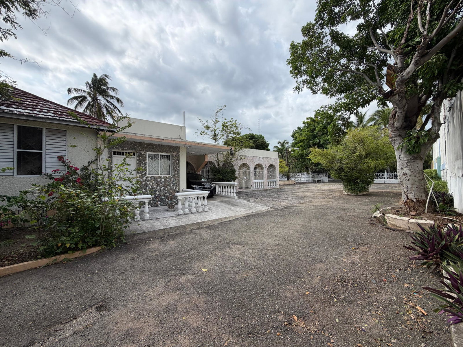 Nineteenth image of 40 Trafalgar Road in Kingston 10, St. Andrew, Jamaica - property is For Sale