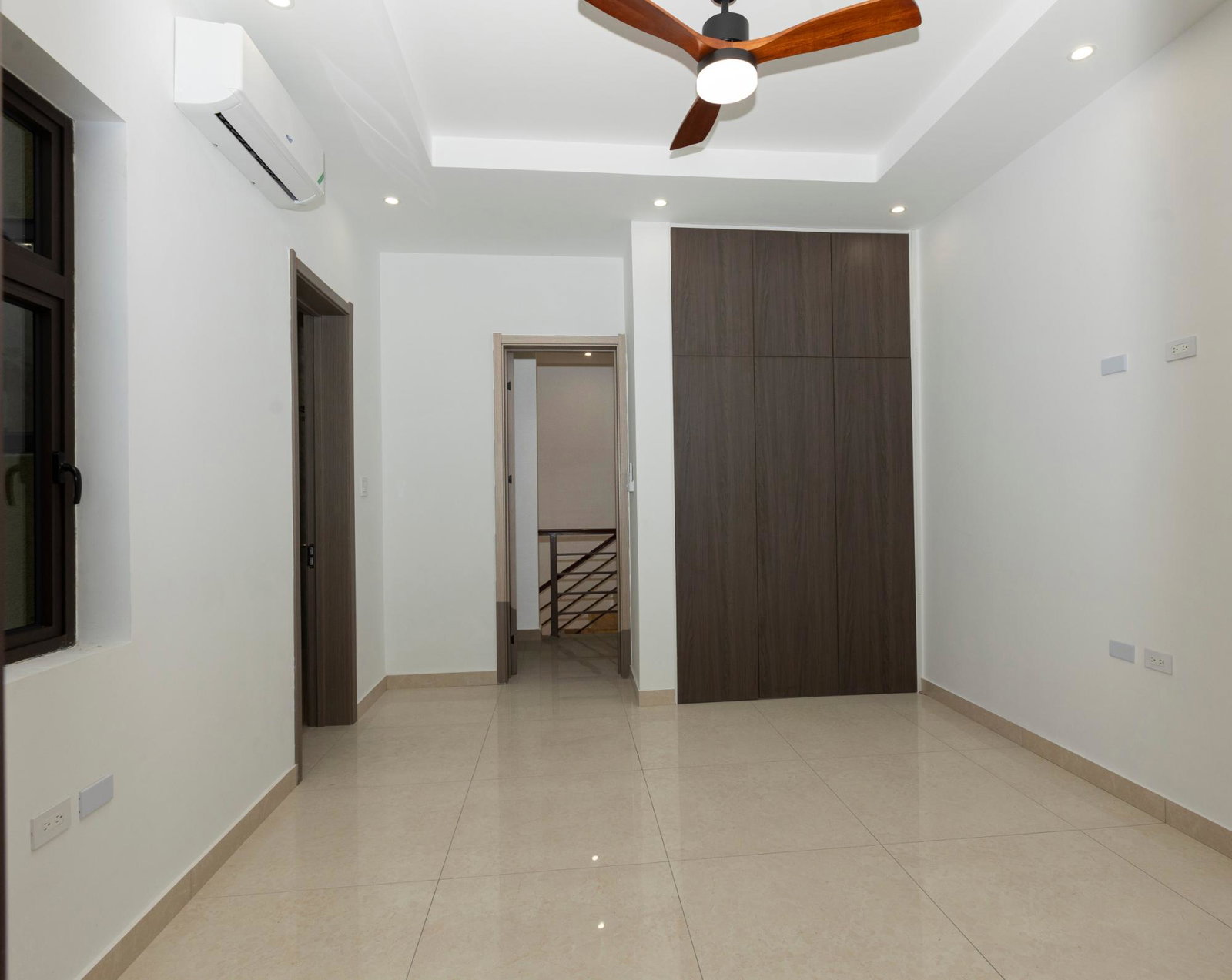 Seventeenth image of 4-5 Salisbury Avenue in Kingston 6, St. Andrew, Jamaica - property is For Rent