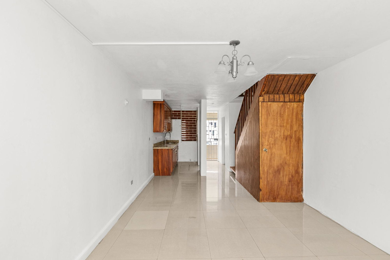 Eleventh image of 17-8 Upper Musgrave Ave in Kingston 5, St. Andrew, Jamaica - property is For Rent
