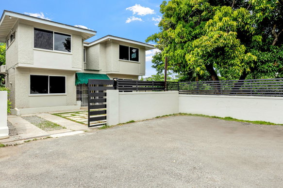 First image of 7 Sullivan Close in Kingston 8, St. Andrew, Jamaica - property is For Rent