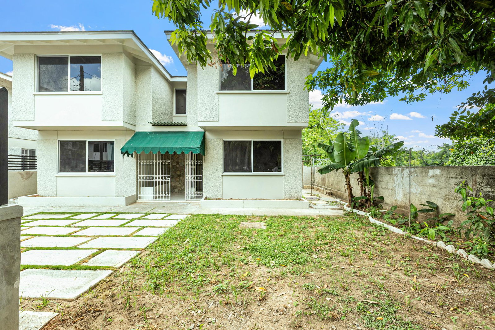 Seventeenth image of 7 Sullivan Close in Kingston 8, St. Andrew, Jamaica - property is For Rent