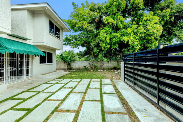 Second image of 7 Sullivan Close in Kingston 8, St. Andrew, Jamaica - property is For Rent