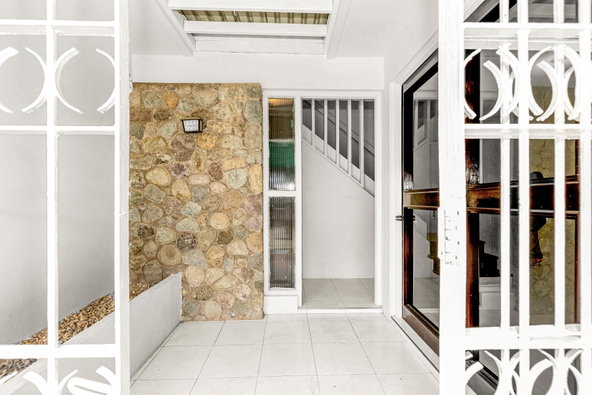 Third image of 7 Sullivan Close in Kingston 8, St. Andrew, Jamaica - property is For Rent