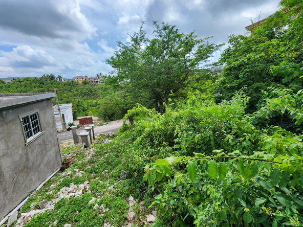 Fifth image of 349 Hillview Terrace in Williamsfield, Manchester, Jamaica - property is For Sale