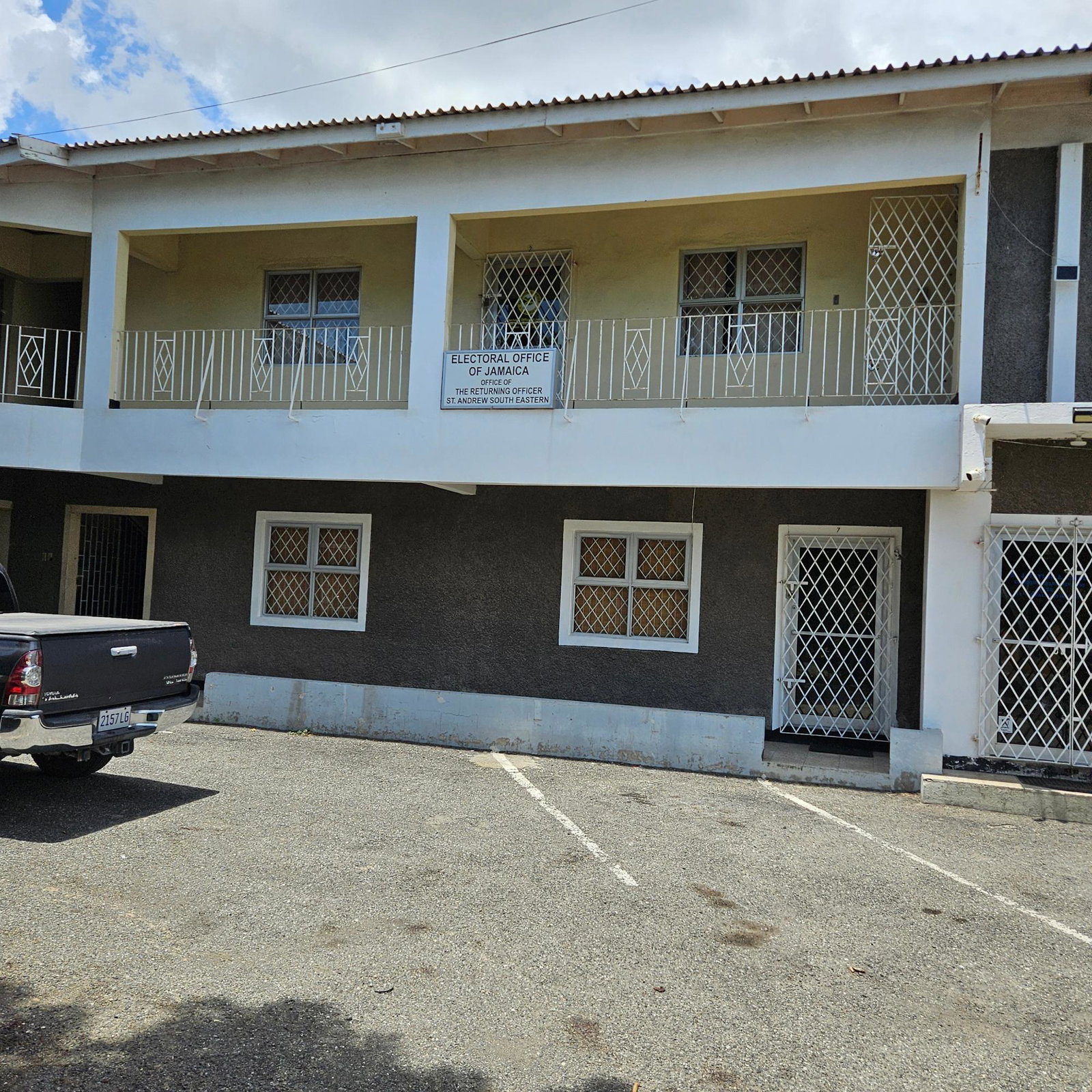 First image of 1-11 1/2 Swalllowfield Road in Kingston 5, St. Andrew, Jamaica - property is For Rent