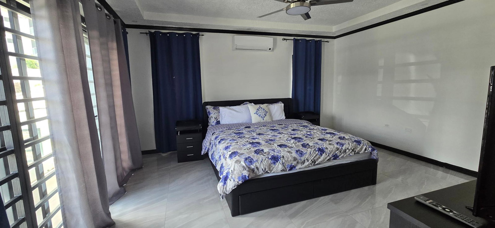 Seventeenth image of 11 Hill Road in Kingston 8, St. Andrew, Jamaica - property is For Rent
