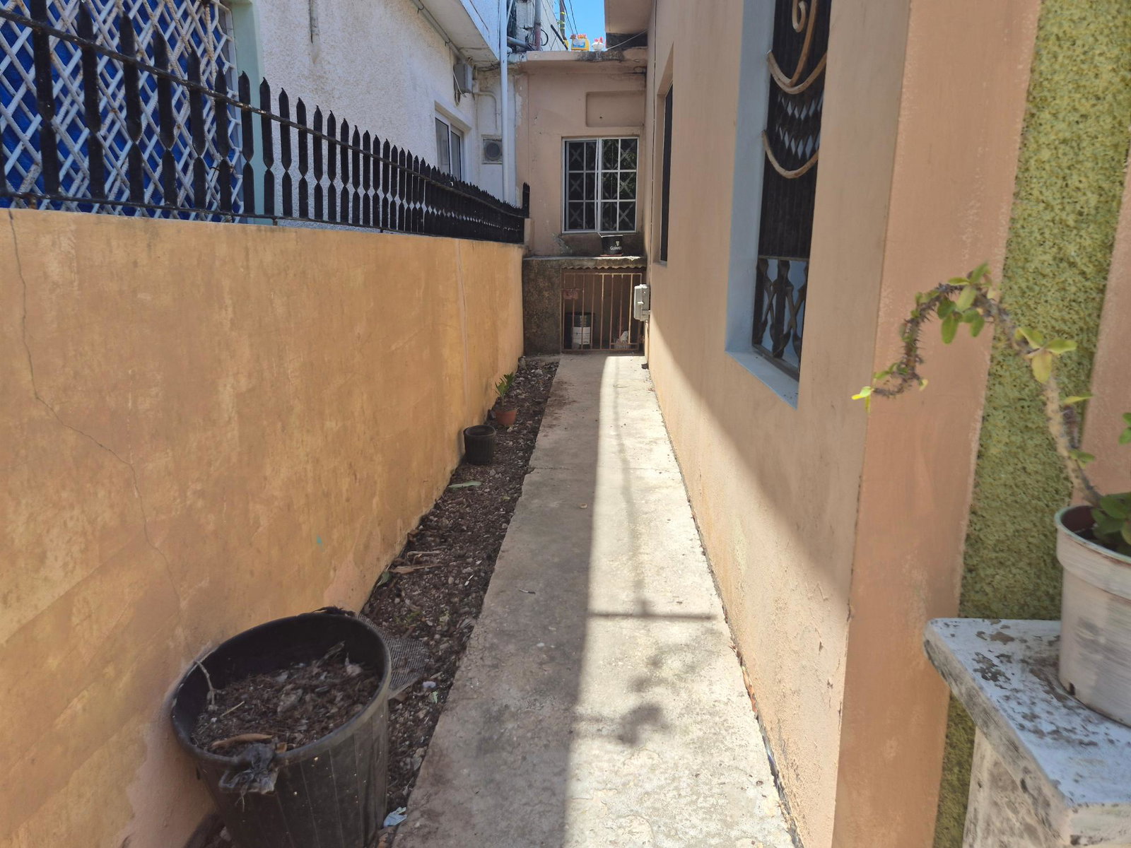Thirteenth image of 371 East Sabina in Greater Portmore, St. Catherine, Jamaica - property is For Sale