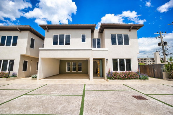 Fourth image of 18-19 Dillsbury Avenue in Kingston 6, St. Andrew, Jamaica - property is For Sale