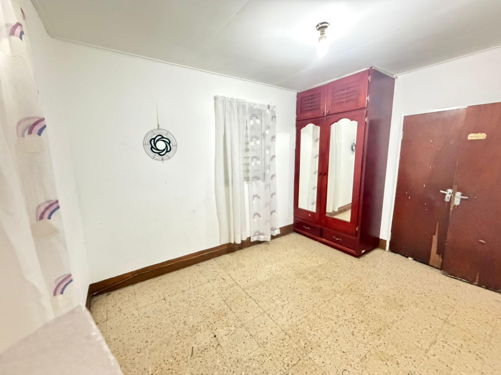 Sixth image of Donald Boulevard in May Pen, Clarendon, Jamaica - property is For Rent