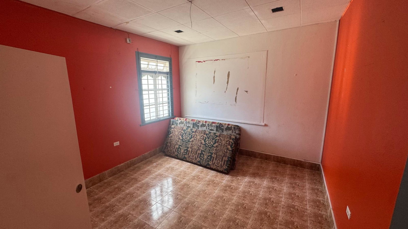 Eighth image of 3a-no. 2 Crieffe Road in Kingston 6, St. Andrew, Jamaica - property is For Rent
